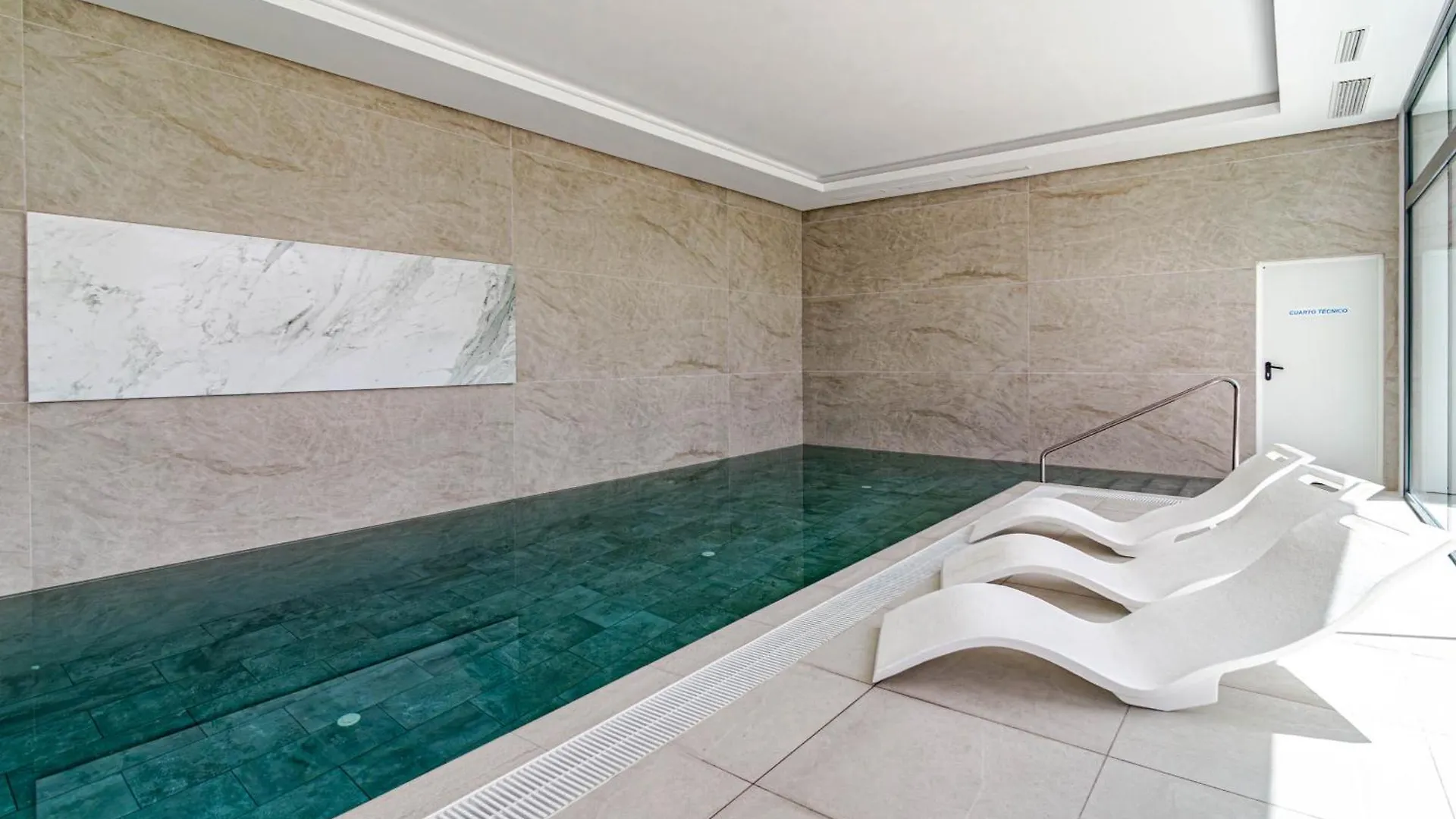 Cah - Large Terrace, Indoor Pool And Gym Apartment Marbella