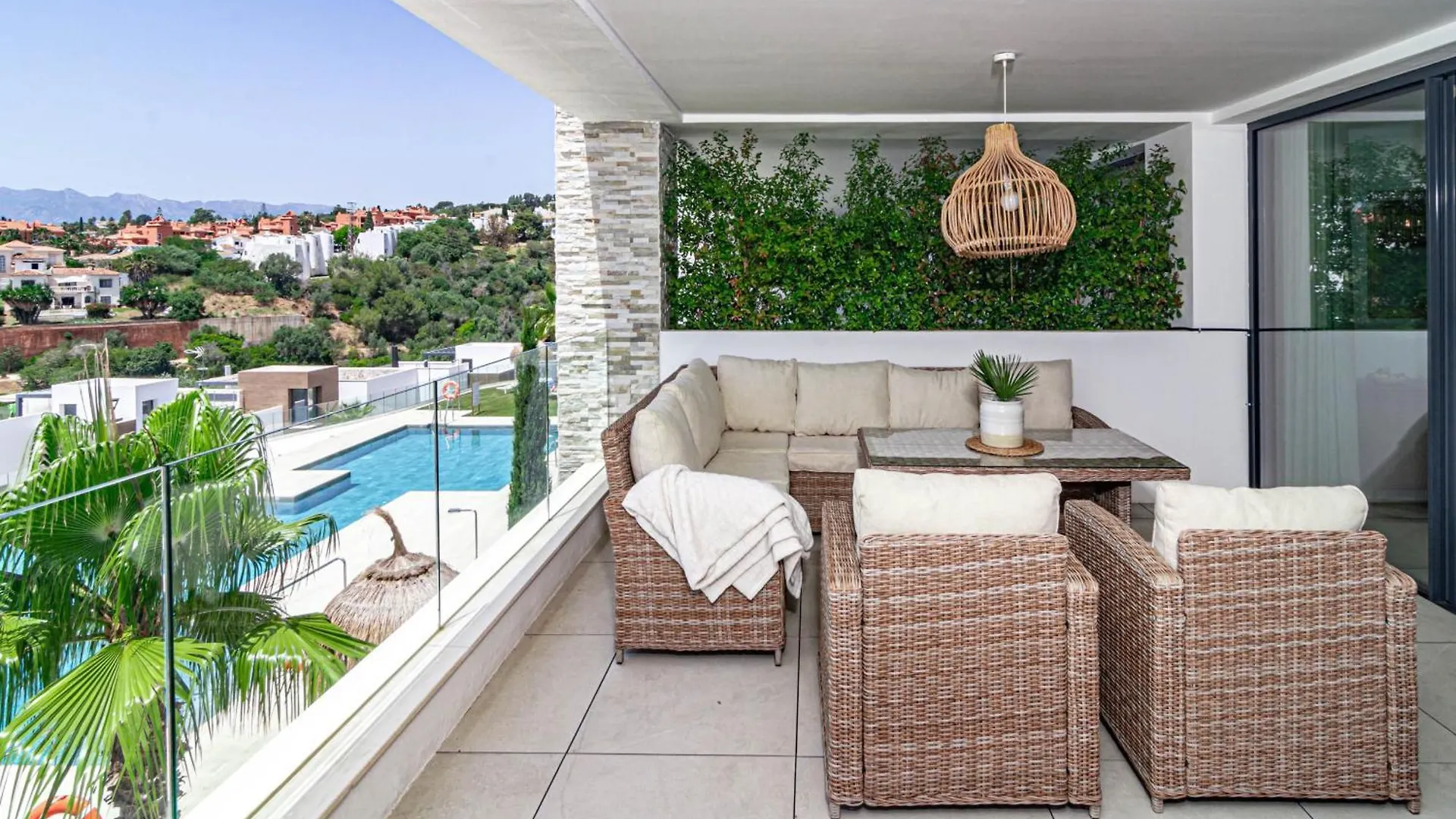 Cah - Large Terrace, Indoor Pool And Gym Apartment Marbella