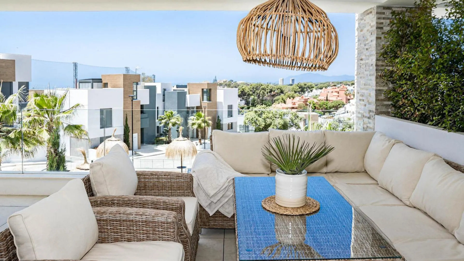 Cah - Large Terrace, Indoor Pool And Gym location
