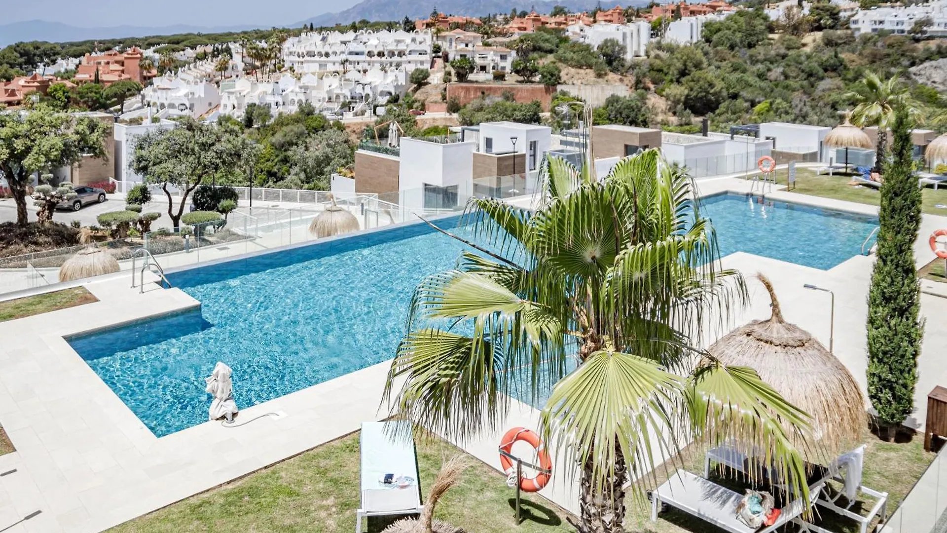 Cah - Large Terrace, Indoor Pool And Gym Apartment Marbella